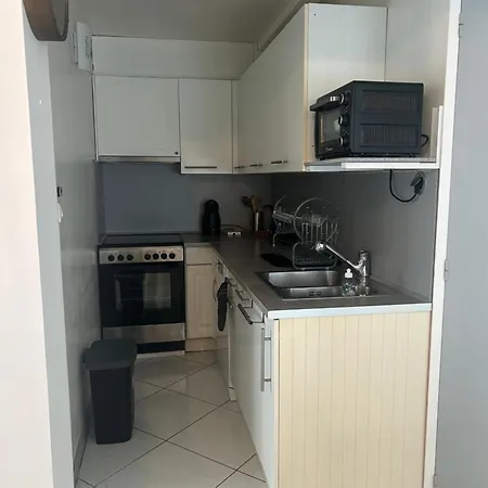 Equipe A 150m De La Διαμέρισμα *