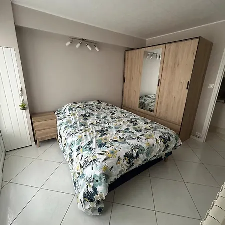 Apartment Equipe A 150m De La