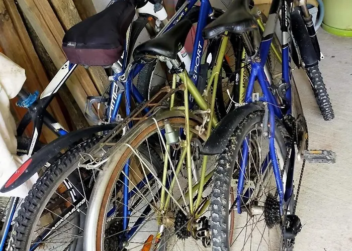 Equipe A 150m De La *